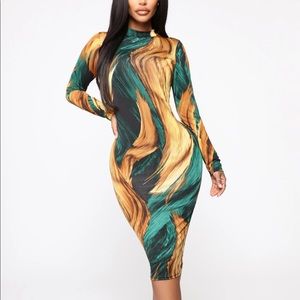 Fashion Nova Fine Arts Midi Dress -Green/Combo